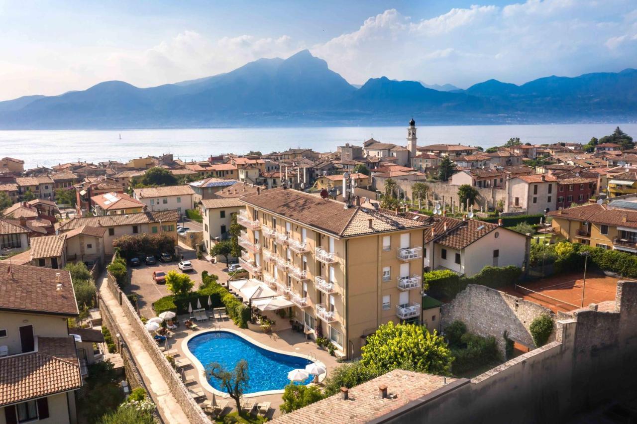 Hotel Romeo Torri del Benaco Kültér fotó