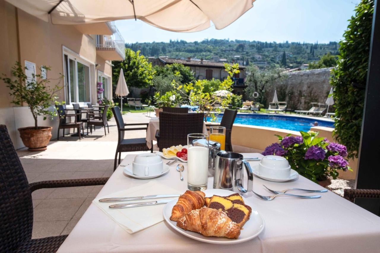 Hotel Romeo Torri del Benaco Kültér fotó