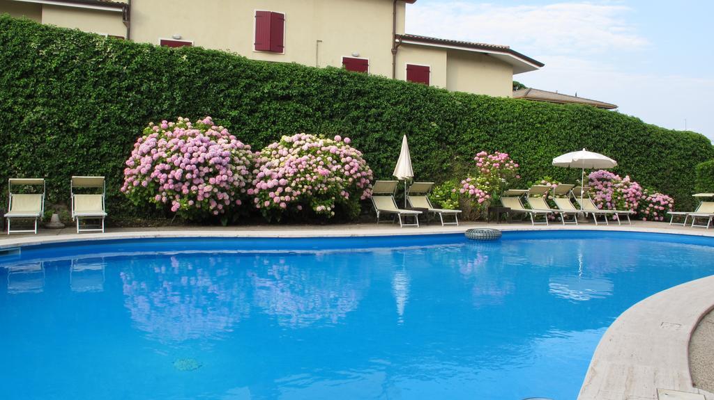 Hotel Romeo Torri del Benaco Kültér fotó