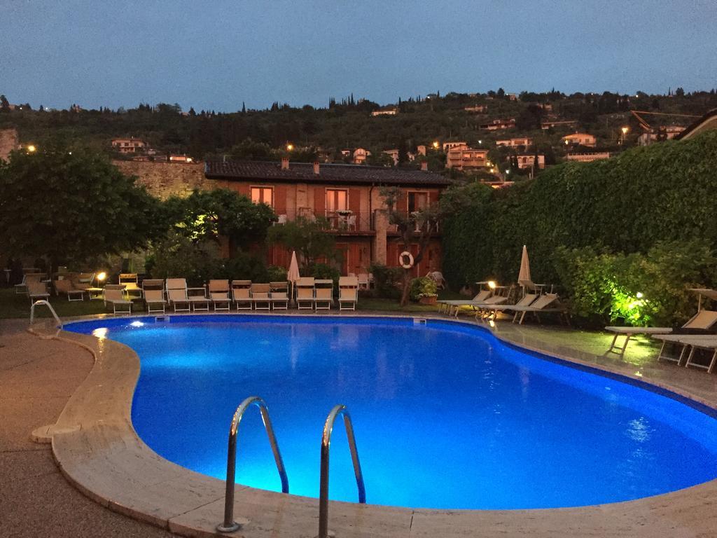 Hotel Romeo Torri del Benaco Kültér fotó